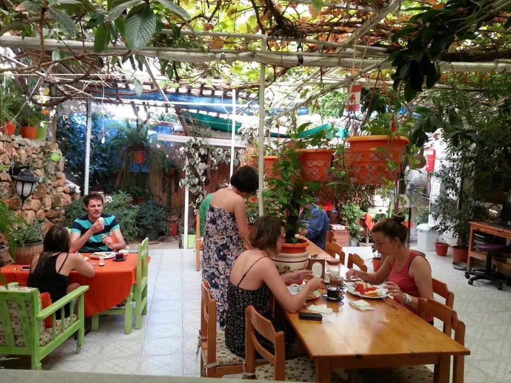 Ferah Hostel Monica'S Place Fethiye Exterior foto