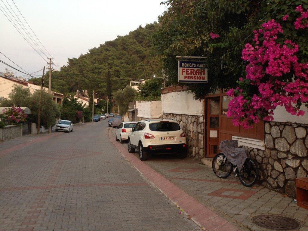 Ferah Hostel Monica'S Place Fethiye Exterior foto